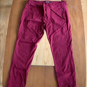 Jordache skinny leg red jeans
